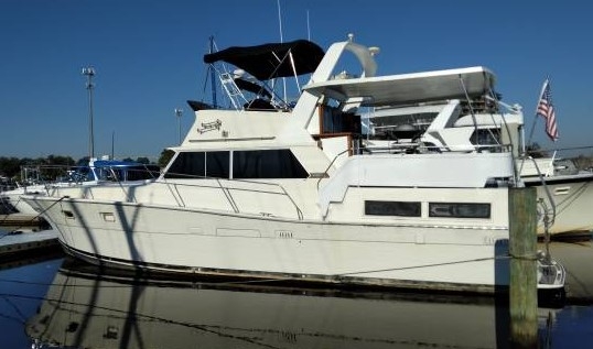 A yacht for sale in Jacksonville Floriday