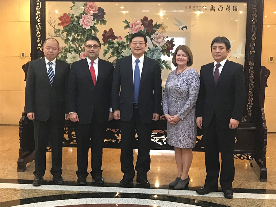 L-R: SAIC Vice Minister Wang Jiangping, Assistant Attorney General Makan Delrahim, NDRC Vice Minister Hu Zucai, FTC Acting Chairman Maureen Ohlhausen, and MOFCOM Assistant Minister Li Chenggang