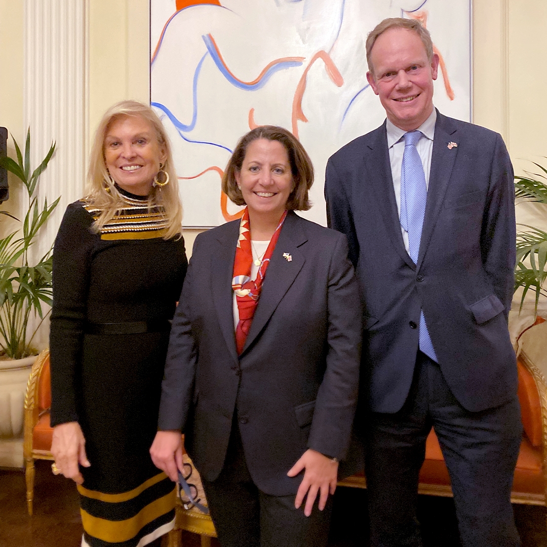 Deputy Attorney General Lisa Monaco (center) with U.S. Ambassador to the U.K. Jane Hartley (left) and Permanent Home Secretary Matthew Rycroft (right)