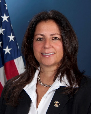 Photo of Regina Lombardo